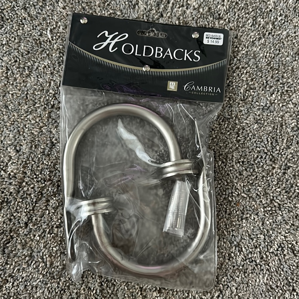Curtain holdbacks